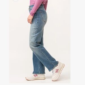 Dear John Holly Straight in Falcon Wash